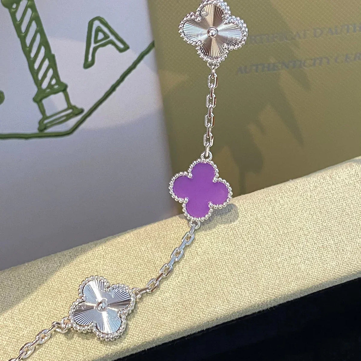 [Vera Jewelry] クローバー5モチーフ バイオレット ブレスレットコレクション