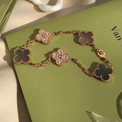 [Vera Jewelry] CLOVER 5 MOTIF GRAY MOP BRACELET COLLECTION