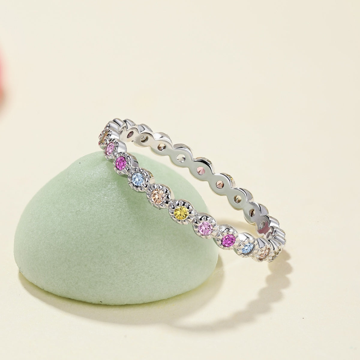 [Vera Jewelry]Radiant Sparkling Round Cut Daily Ring