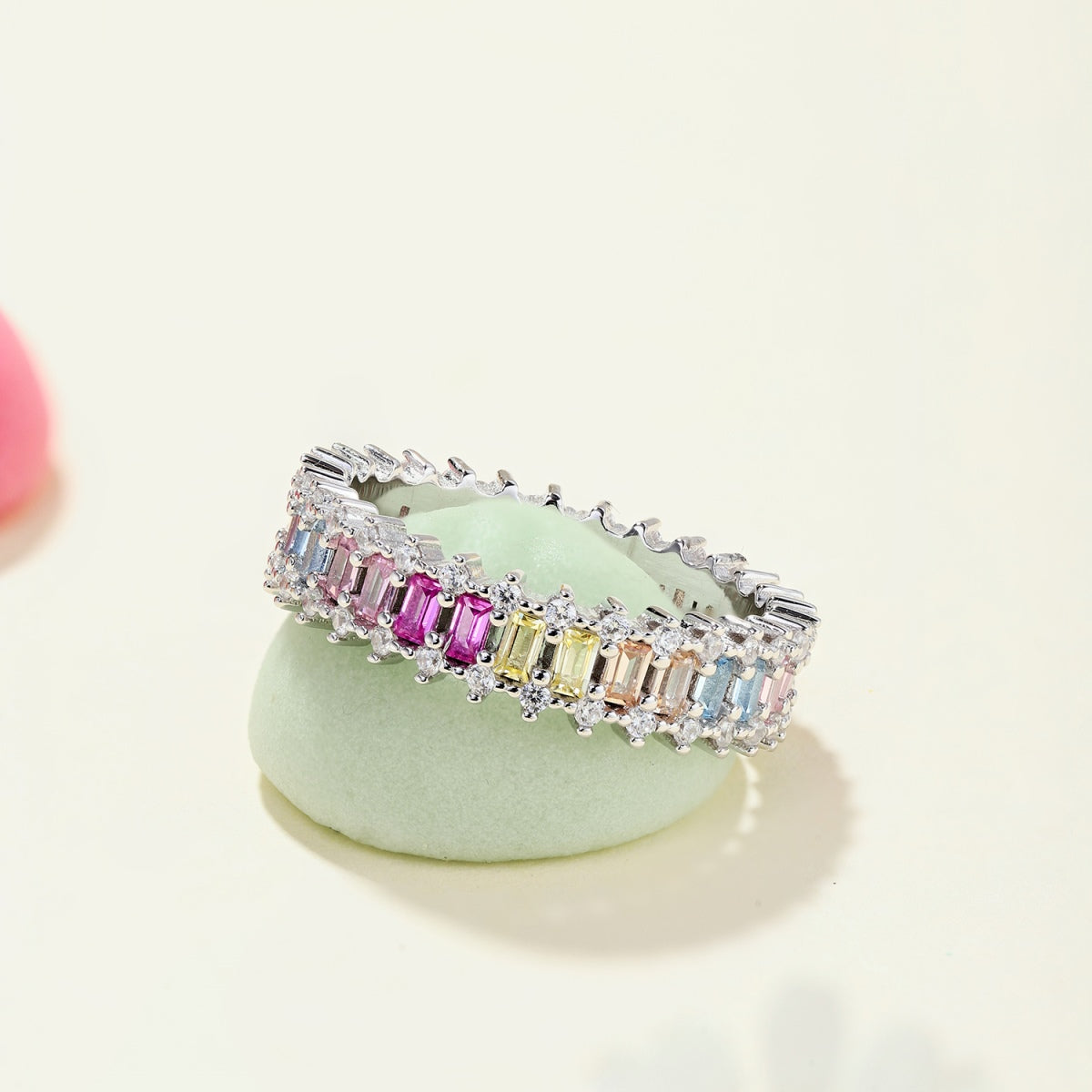 [Vera Jewelry]Splashy Ornate Emerald Cut Cocktail Ring