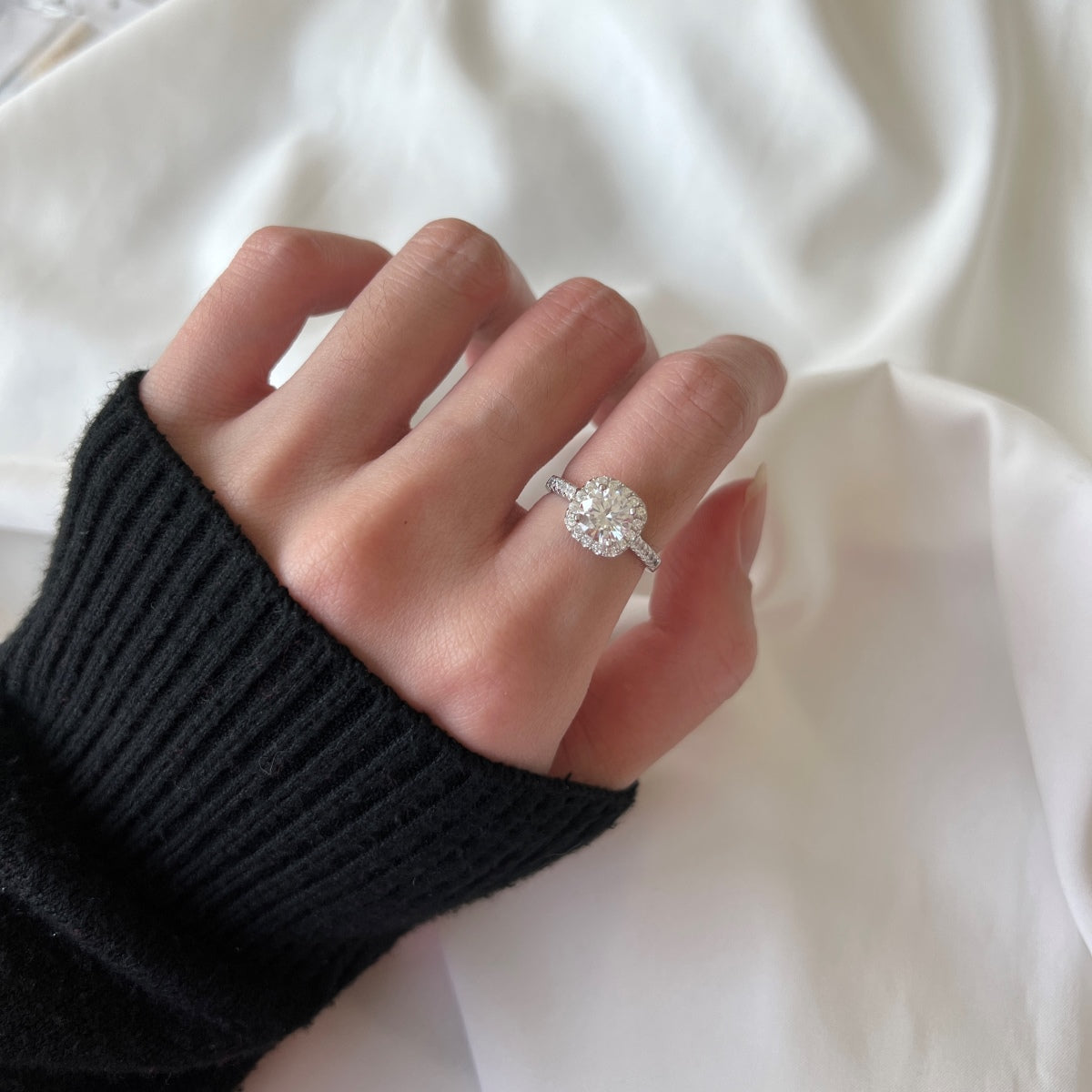 [Vera Jewelry]Dazzling Resplendent Round Cut Wedding Ring