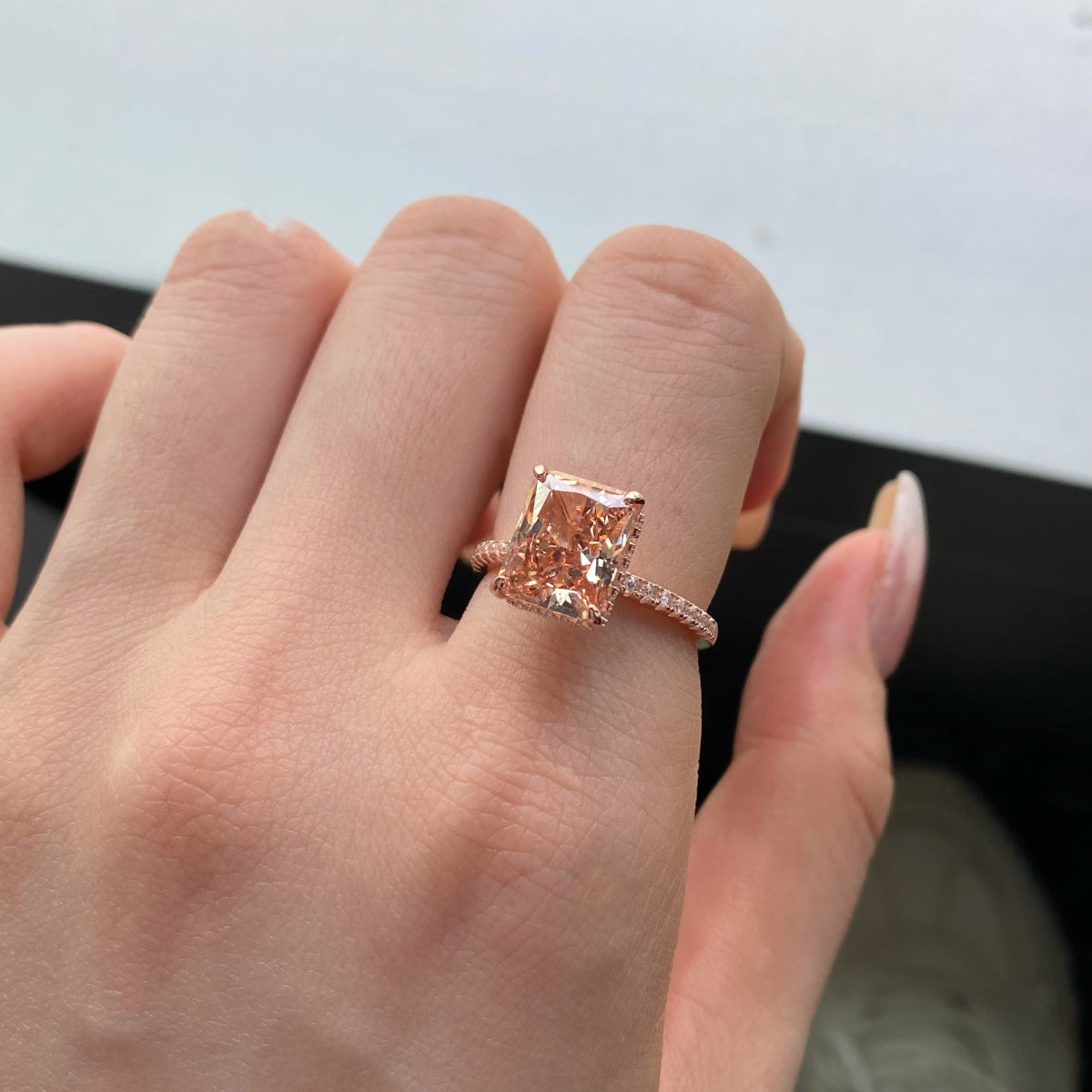 [Vera Jewelry]4.0 Carat Luxurious Engagement Ring