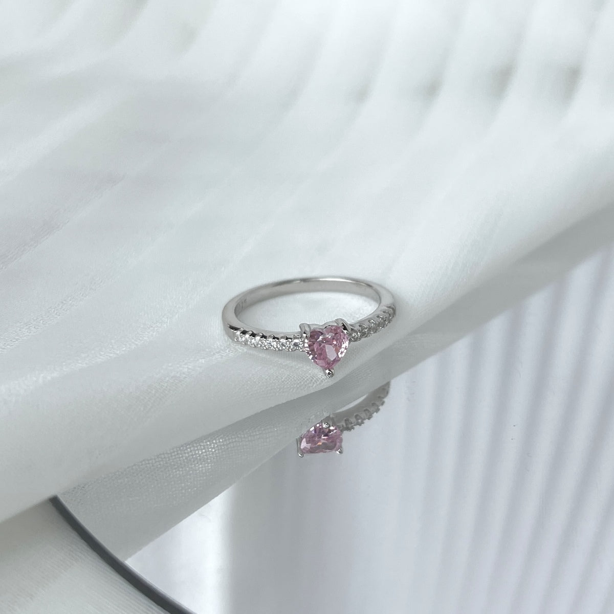 [Vera Jewelry]0.5 Carat CaratEternity Charming Heart Shape Lover Ring