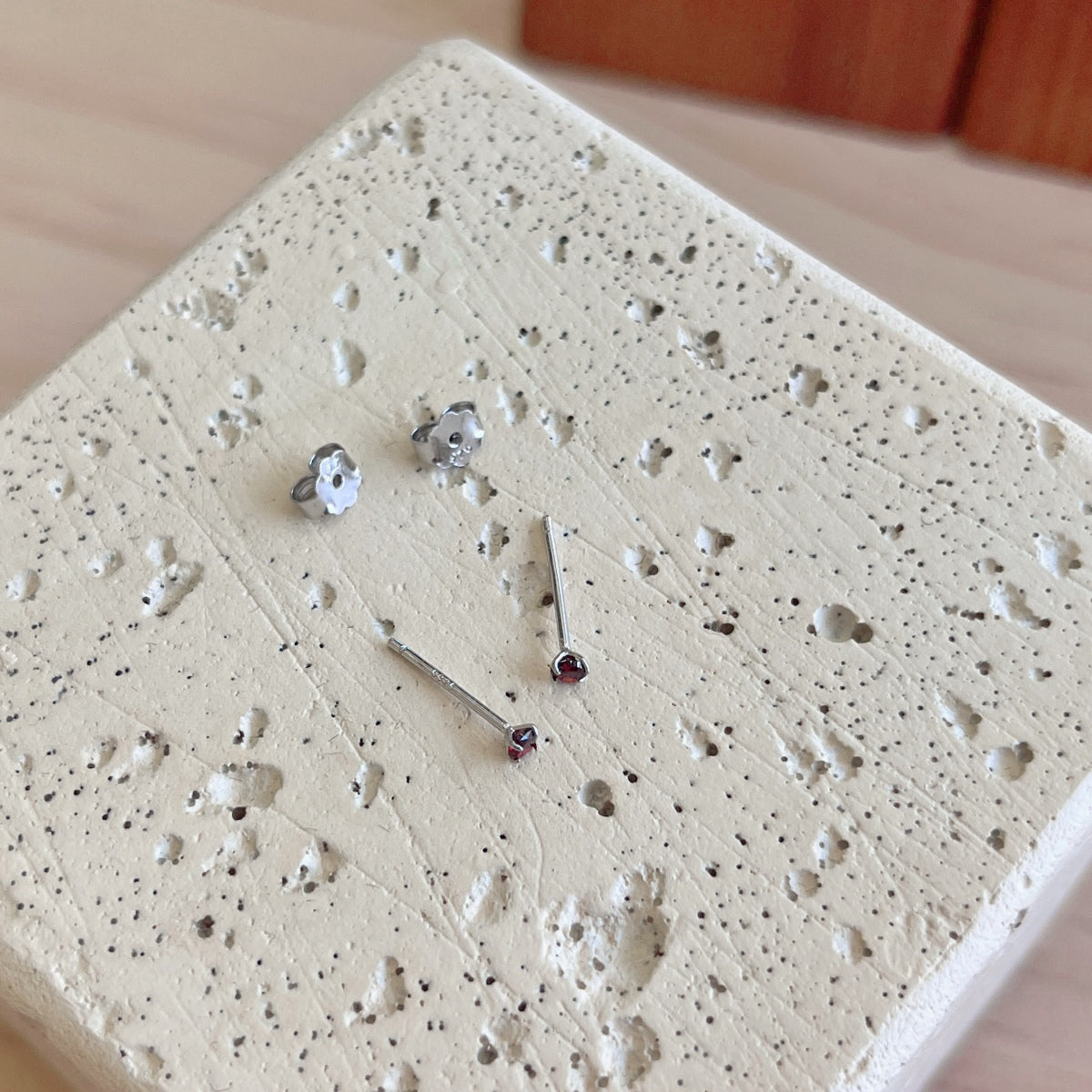 [Vera Jewelry]Delicate Solitaire Earrings