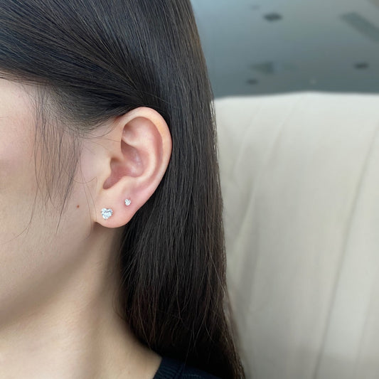 [Vera Jewelry]Sparkling Heart Shaped Simple Earrings