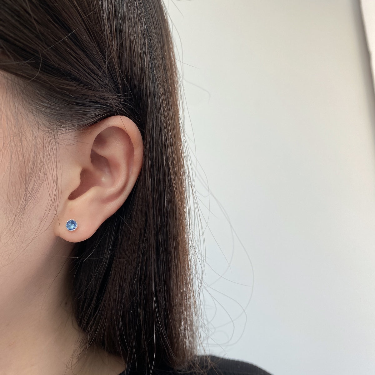 [Vera Jewelry]Sparkling Colorful Round Shape Earrings