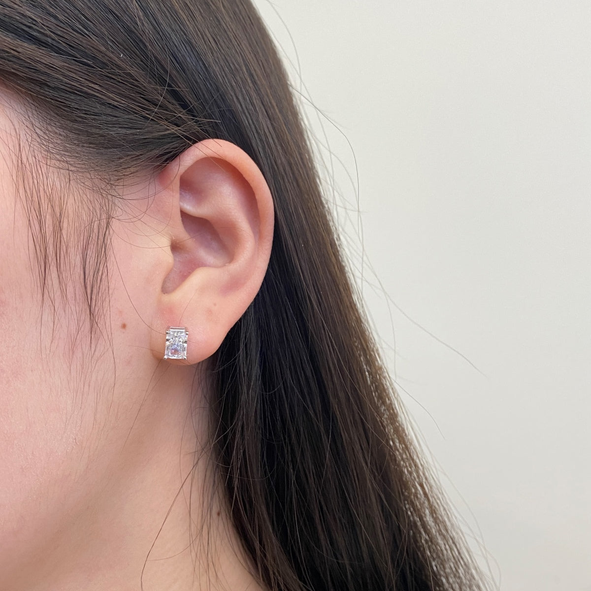 [Vera Jewelry]Radiant Luxurious Princess Cut Daily Earrings