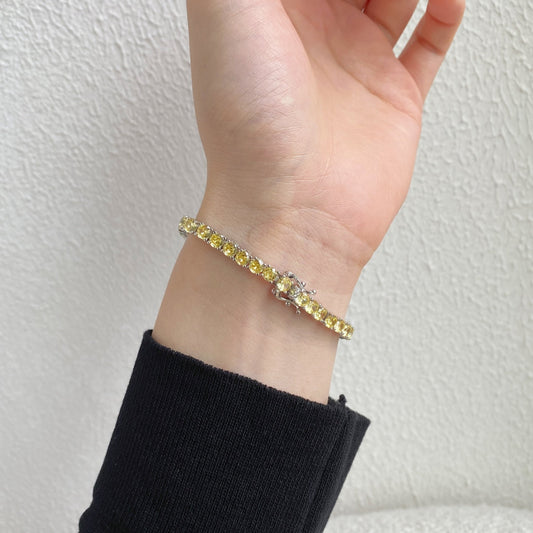 [Vera Jewelry] Verziertes, strahlendes Tennisarmband mit Rundschliff