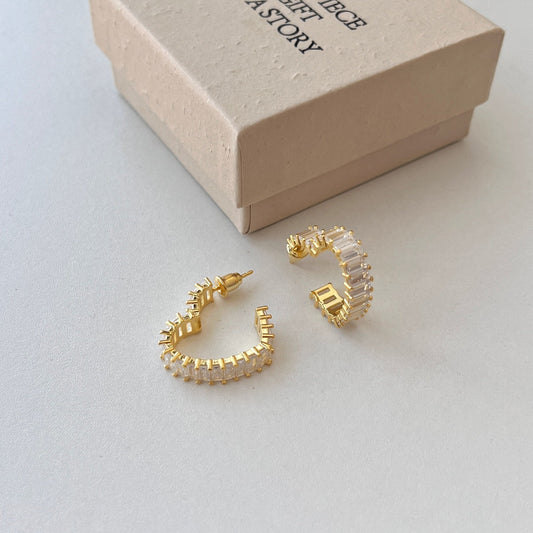 [Vera Jewelry]Radiant Heart Cutout Earrings
