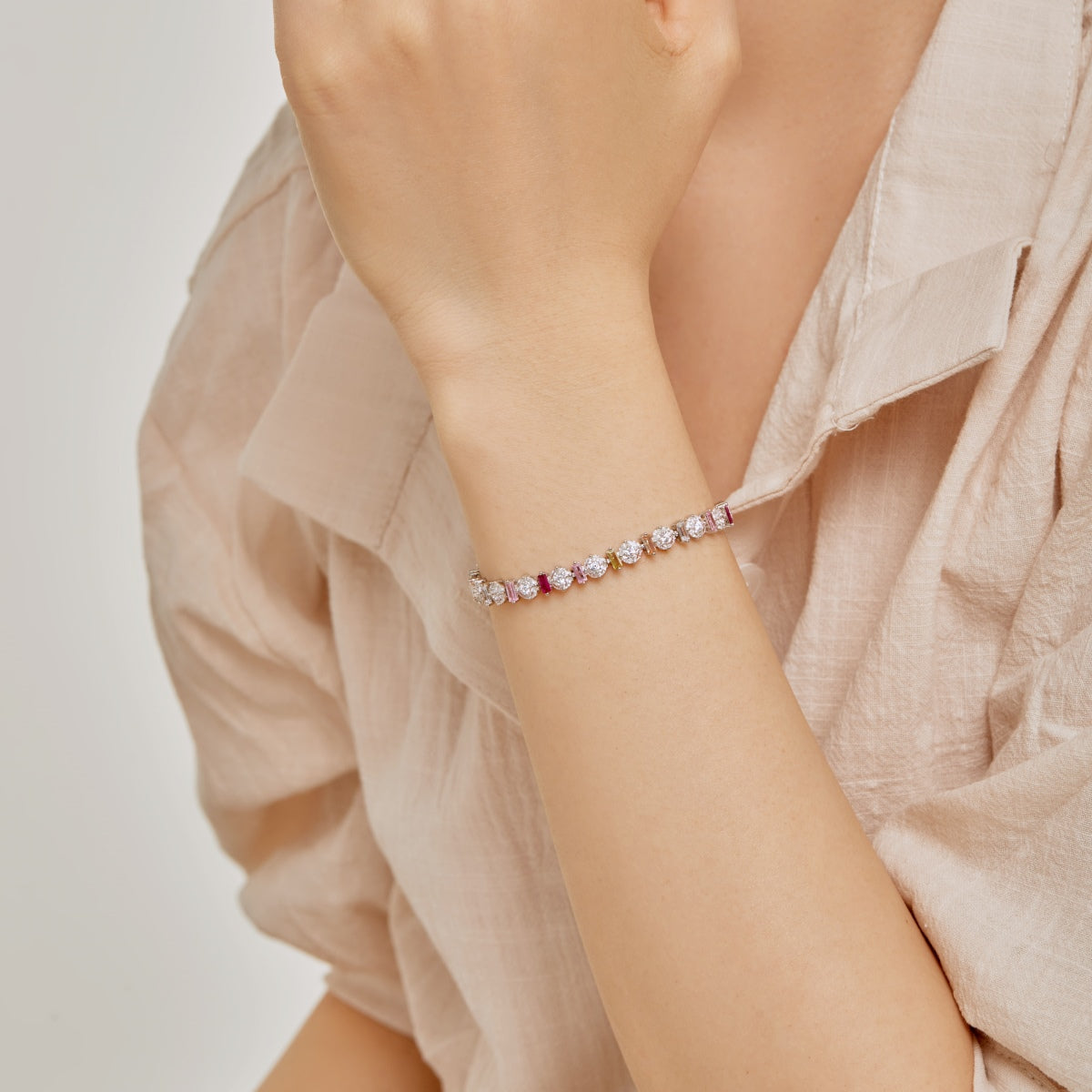 [Vera Jewelry]Radiant Colorful Round Shape Daily Bracelet