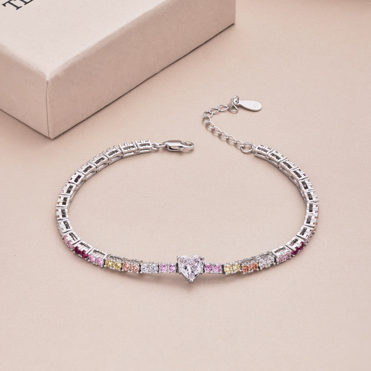 [Vera Jewelry]Delicate Romantic Heart Shape Lover Bracelet
