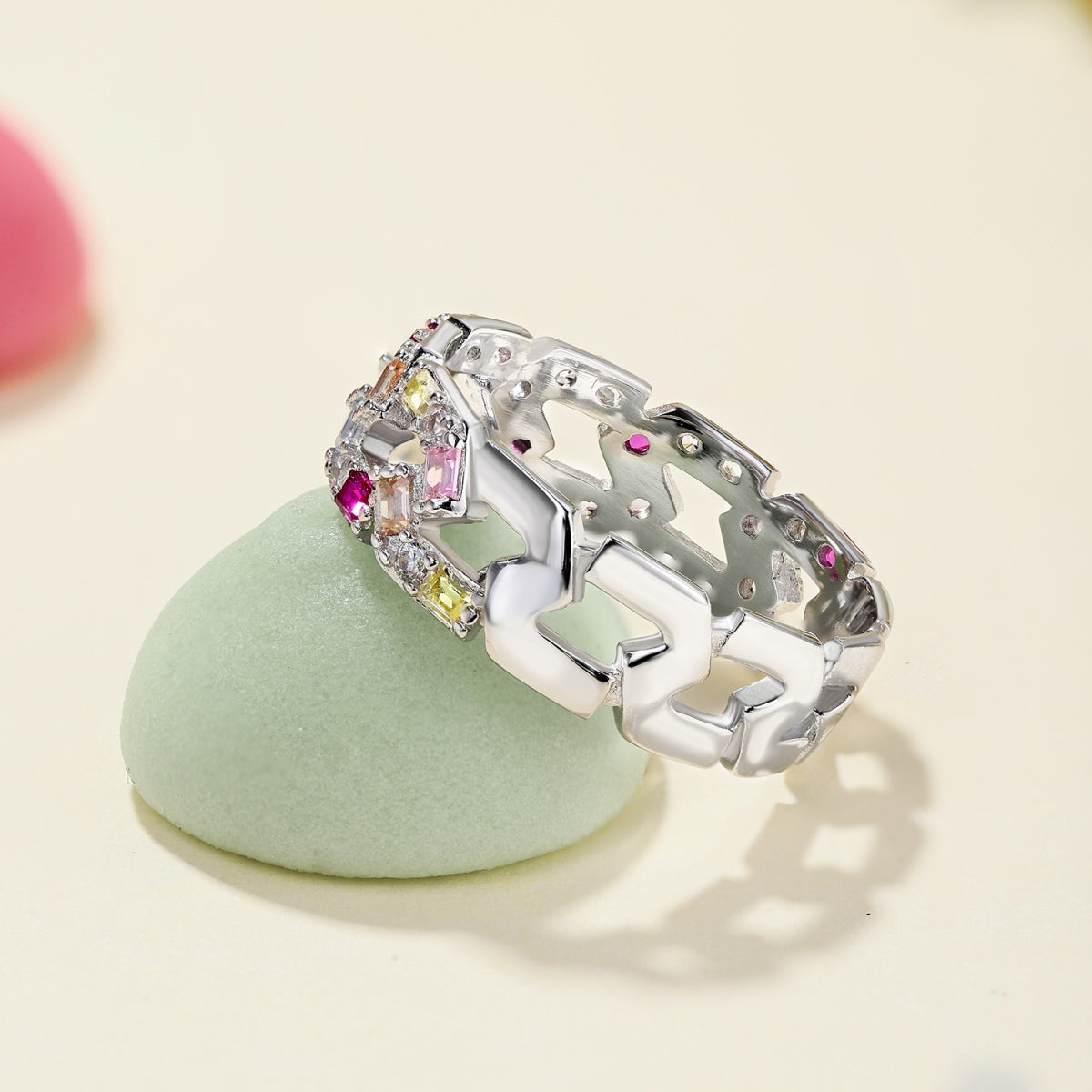 [Vera Jewelry]Sparkling Vibrant Emerald Cut Daily Ring