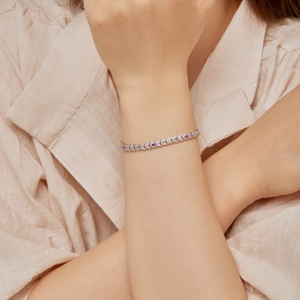 [Vera Jewelry]Delicate Colorful Multi Cut Daily Bracelet