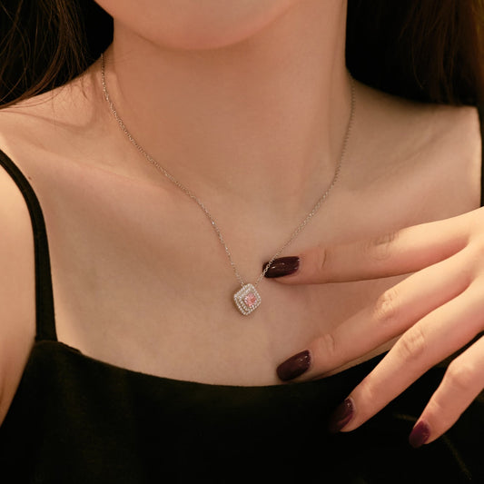 [Vera Jewelry] Funkelnde Halskette mit Asscher-Schliff
