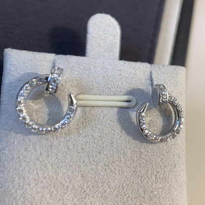 {
"Vera Jewelry": "ヴェラ・ジュエリー",
"JUSTE EARRINGS SILVER DIAMONDS": "JUSTE イヤリング シルバー＆ダイヤモンド"
}