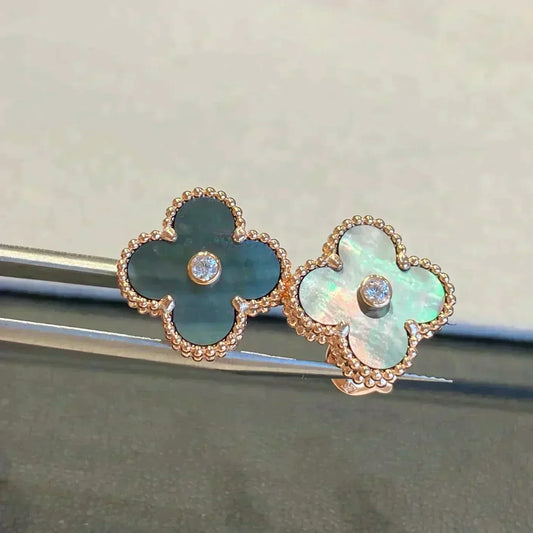 [Vera  Jewelry]CLOVER MEDIUM 1 MOTIFS GRAY MOP  DIAMOND EARRINGS