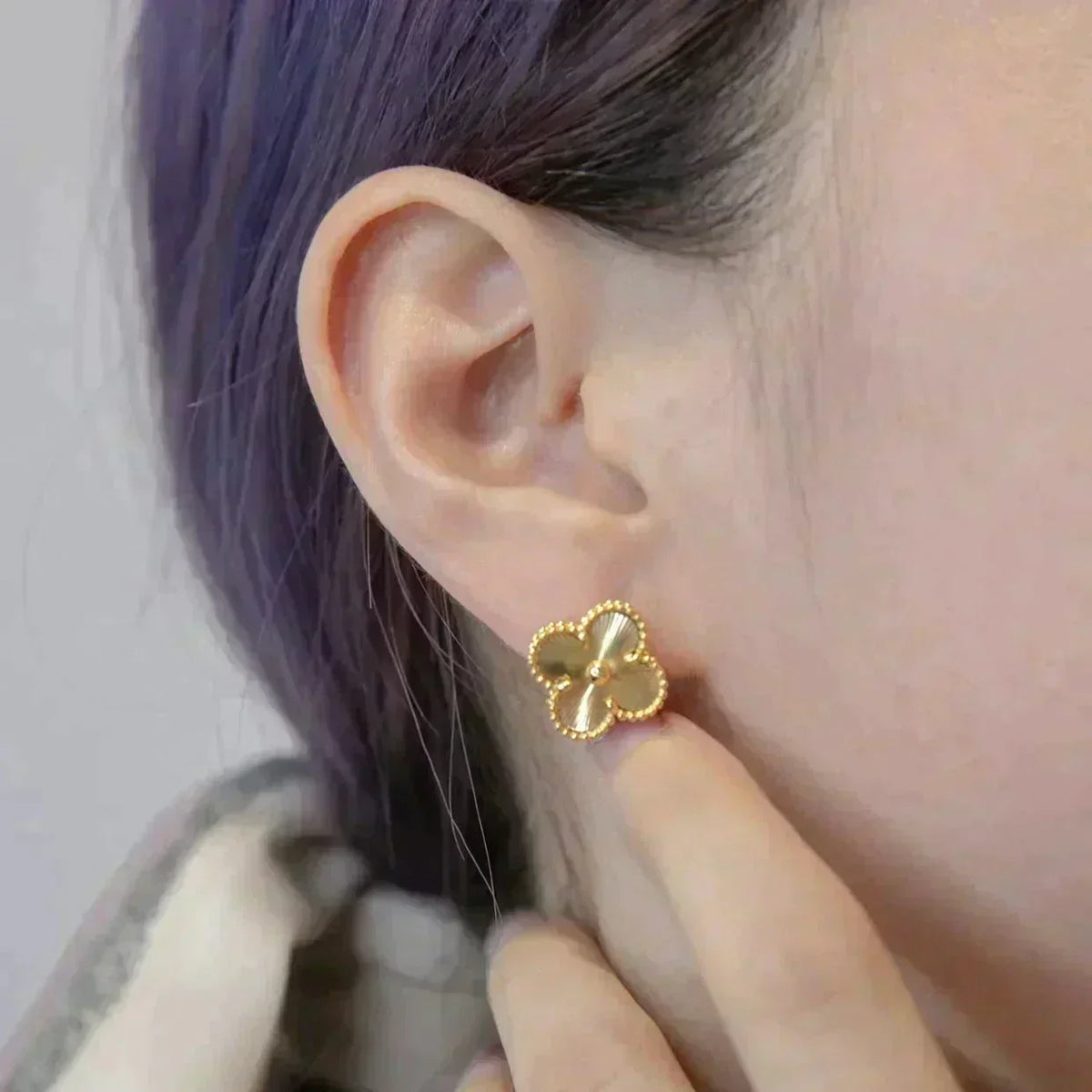 [Vera  Jewelry]CLOVER MEDIUM 1 MOTIFS LASER EARRINGS