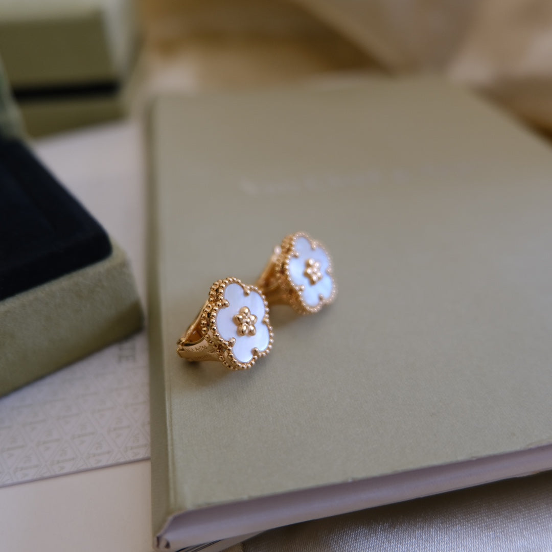 [Vera Jewelry]LUCKY PINK GOLD WHITE MOP EARRINGS