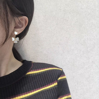 [Vera  Jewelry]CLOVER SWEET WHITE MOP EARRINGS