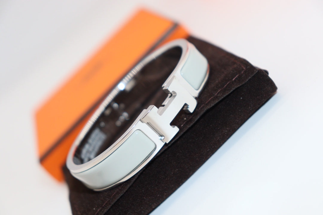 [Vera Jewelry]H LIGHT BLUE BRACELET