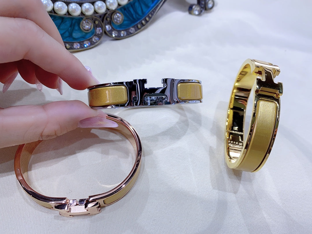 [Vera Jewelry]H CHAMPAGNE BRACELET