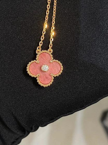 [Vera  Jewelry]CLOVER 15MM DIAMOND RHODONITE NECKLACE