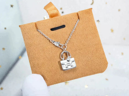 [Vera  Jewelry]AMULETTE PEDANT SILVER NECKLACE