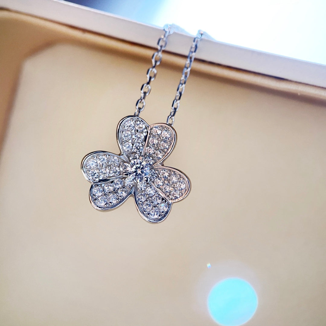 [Vera Jewelry]CLOVER DIAMOND NECKLACE SILVER