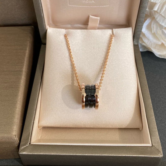 [Vera]ZERO 1 BLACK CERAMIC PINK GOLD NECKLACE