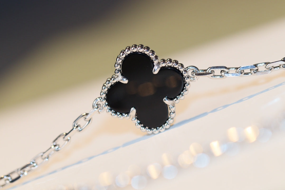 [Vera  Jewelry]CLOVER 20 MOTIFS ONYX DIAMOND SILVER