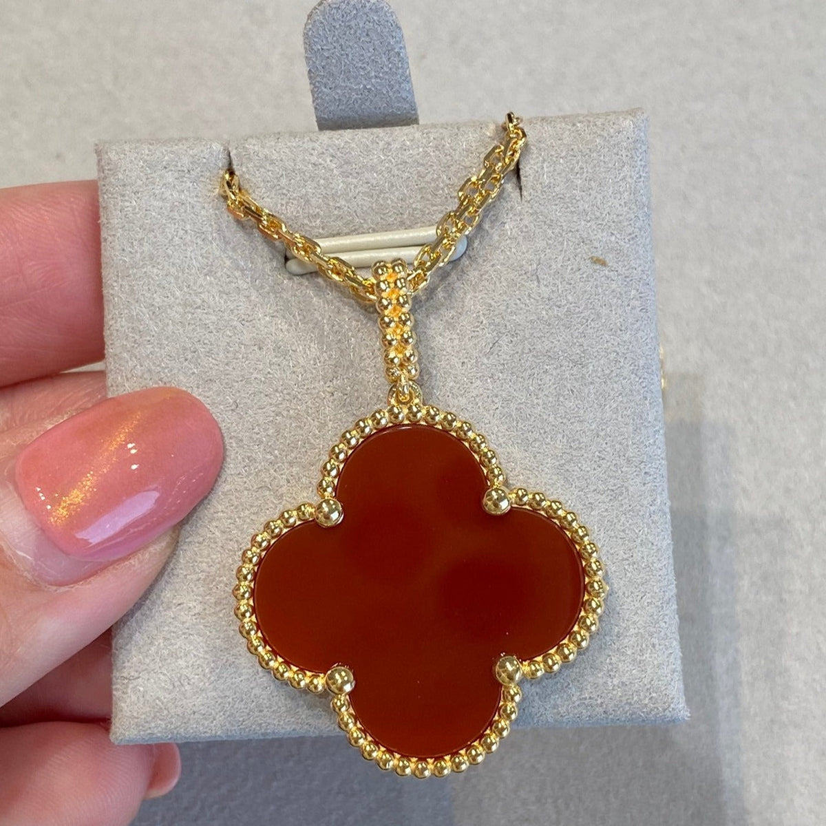 [Vera Jewelry]CLOVER 25MM NECKLACE GOLD CARNELIAN