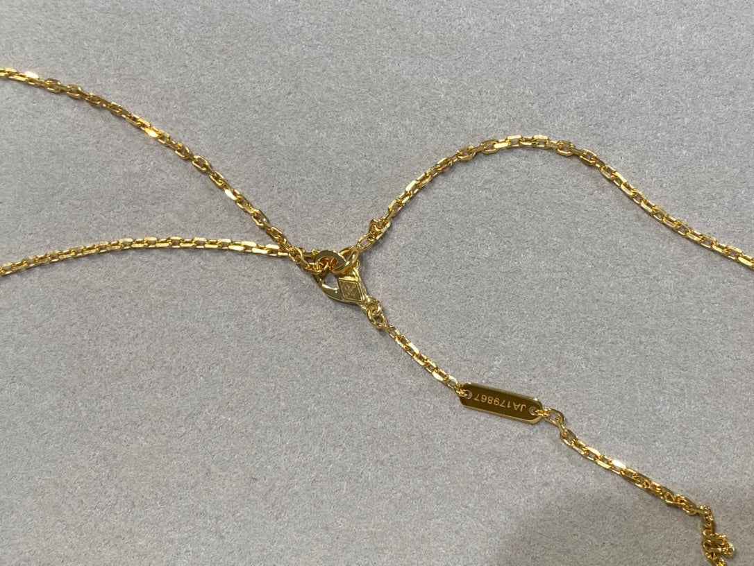 [Vera Jewelry]CLOVER 25MM NECKLACE GOLD CARNELIAN