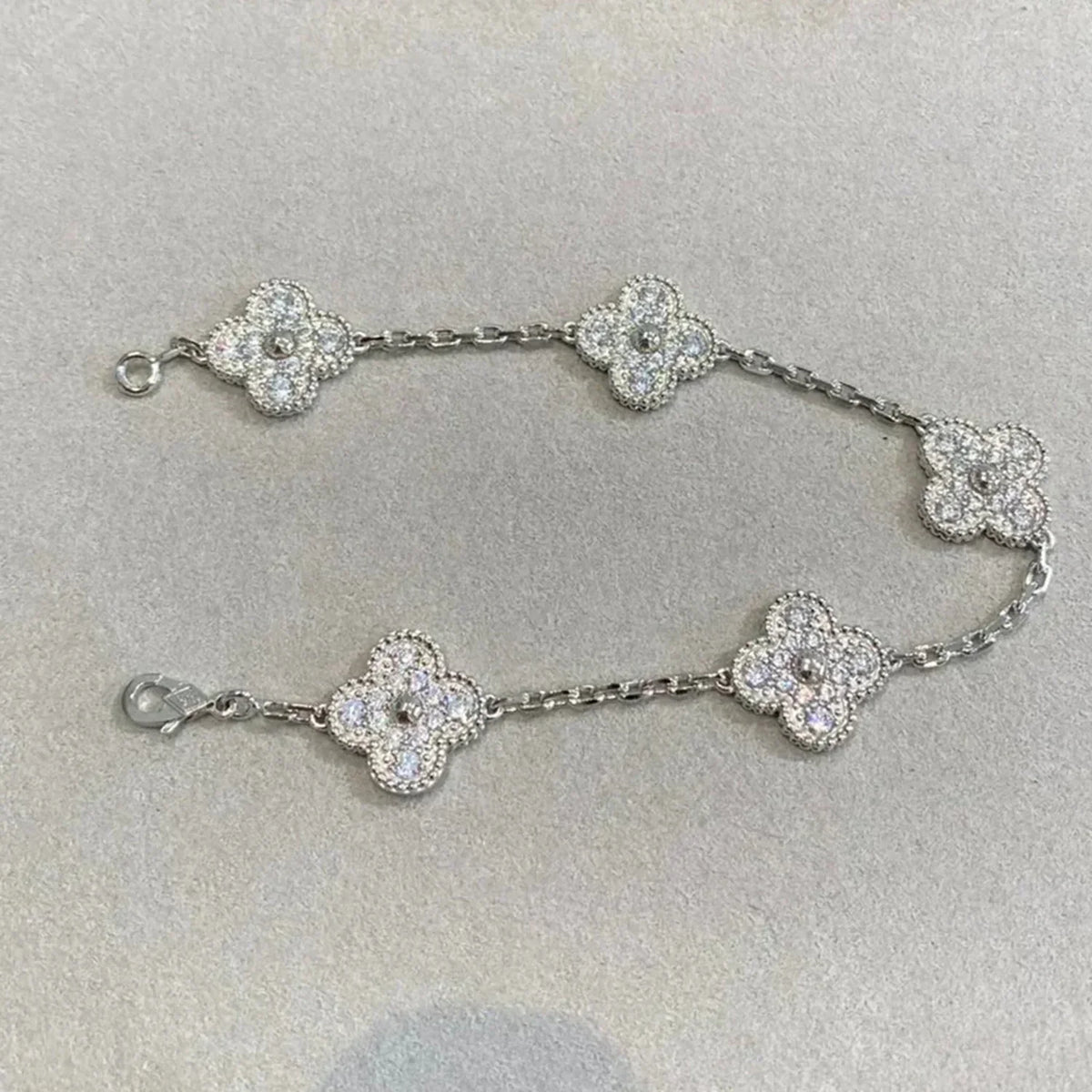 [Vera Jewelry] CLOVER 5 MOTIF FULL DIAMOND BRACELET COLLECTION