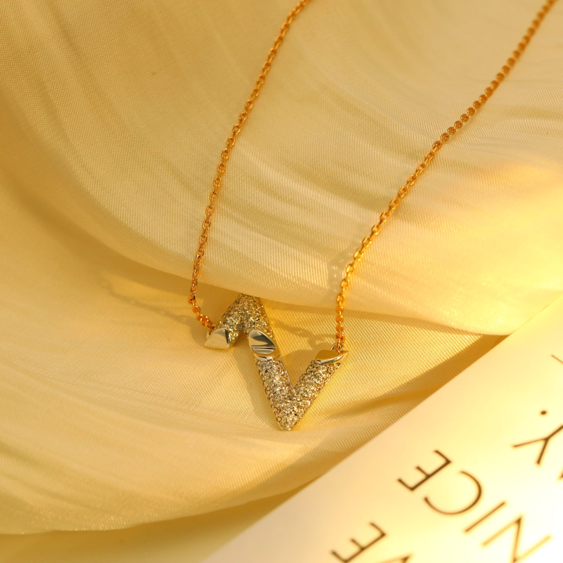 [Vera  Jewelry]VOLT SILVER DIAMOND PEDANT NECKLACE