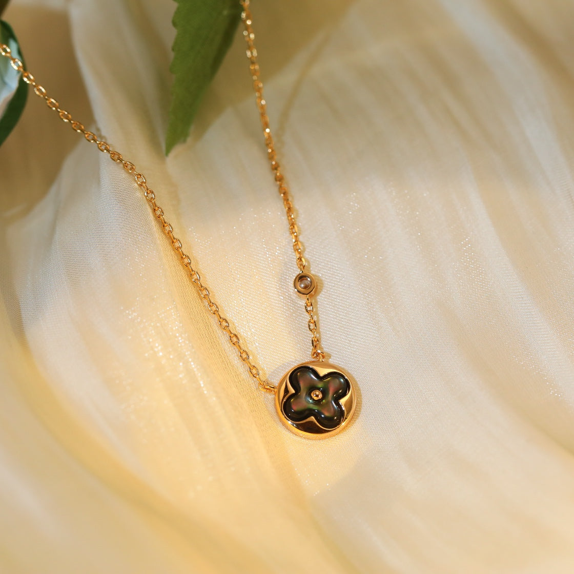 [Vera Jewelry]SUN PEDANT PINK GOLD 1 DIAMOND NECKLACE