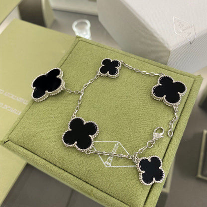 [Vera Jewelry]CLOVER 5 MOTIFS SIVLER ONYX BRACELET