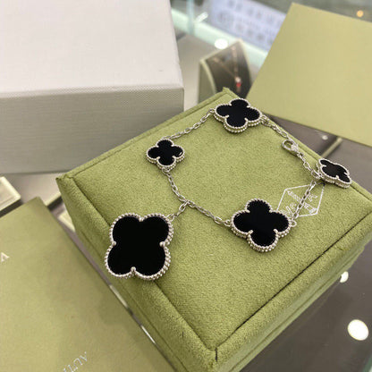 [Vera Jewelry]CLOVER 5 MOTIFS SIVLER ONYX BRACELET