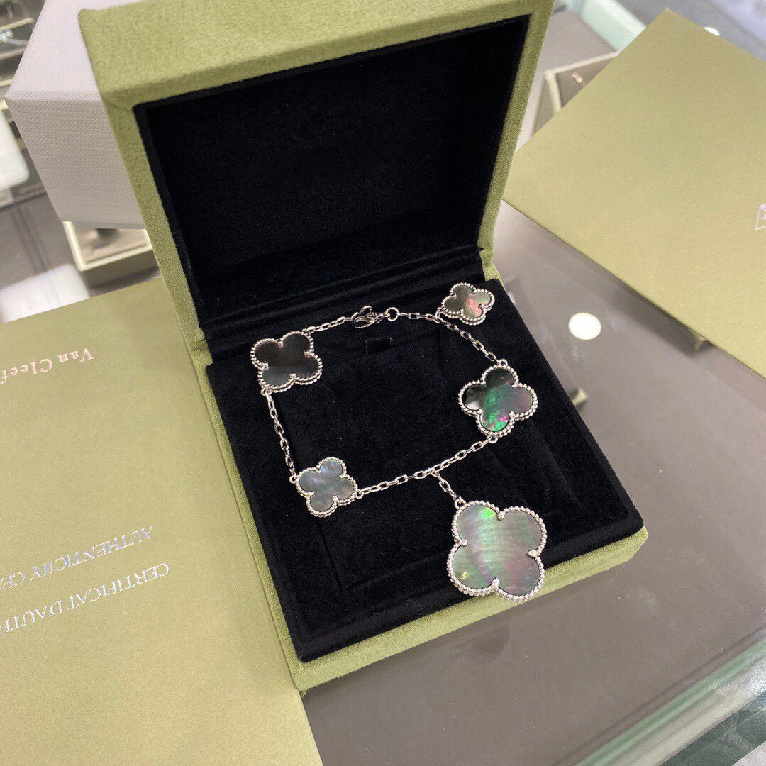 [Vera Jewelry]CLOVER 5 MOTIFS SIVLER DARK MOP BRACELET