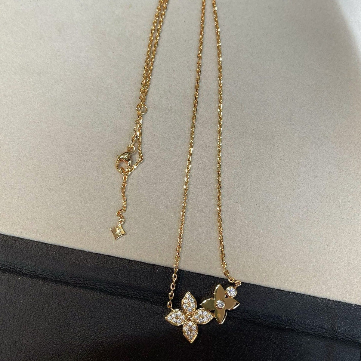 [Vera  Jewelry]STAR BLOSSOM NECKLACE PINK GOLD DIAMONDS