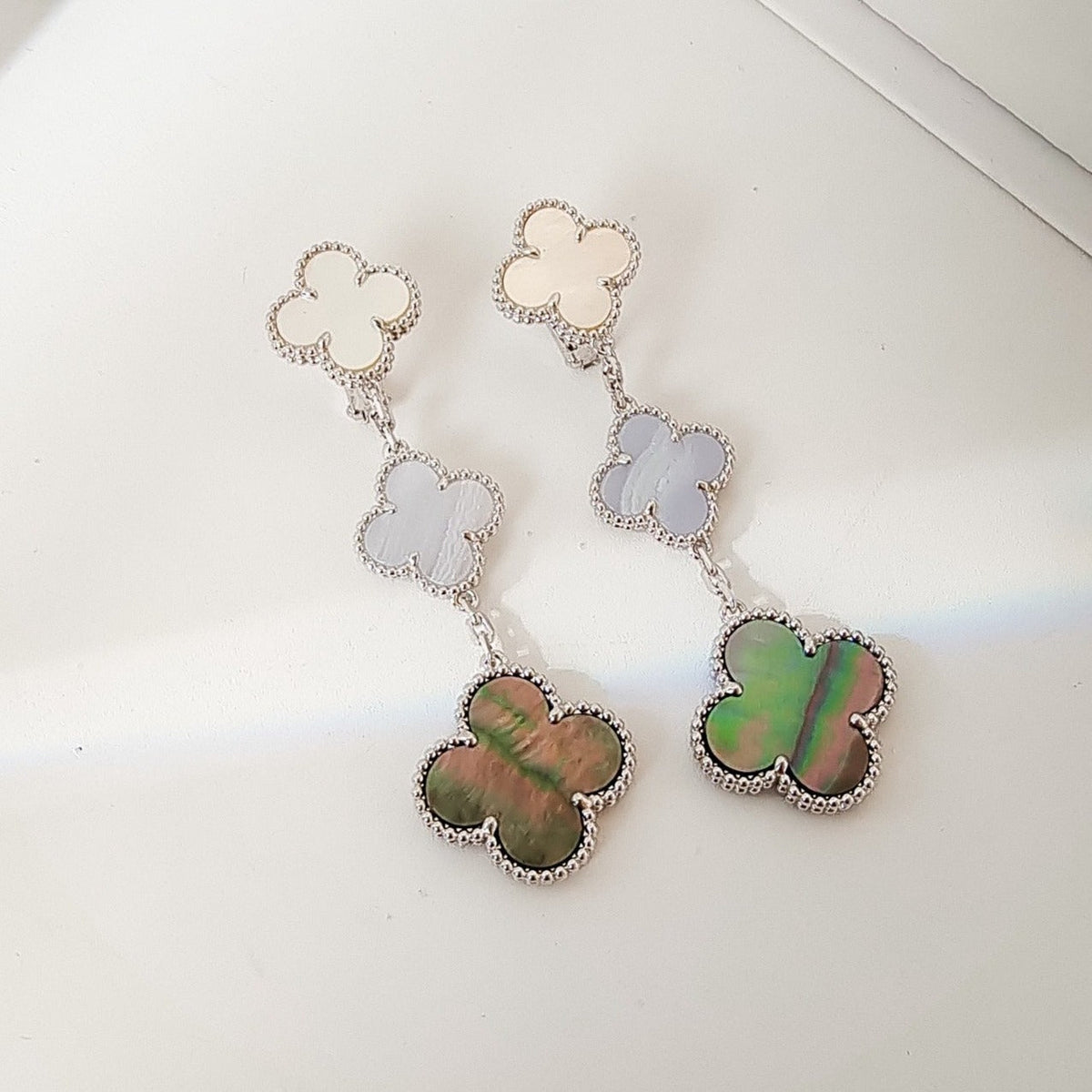 [Vera  Jewelry]CLOVER 3 MOTIFS CHALCEDONY DARK MOP SILVER EARRINGS