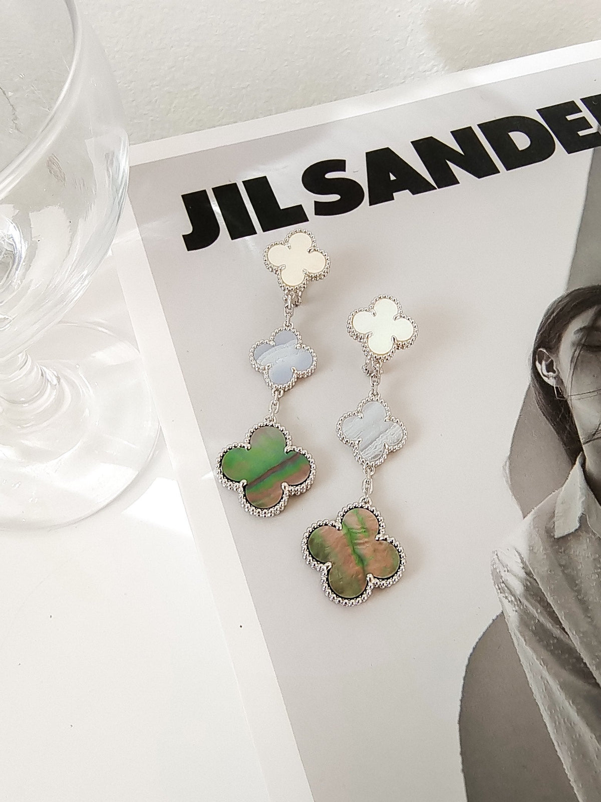 [Vera  Jewelry]CLOVER 3 MOTIFS CHALCEDONY DARK MOP SILVER EARRINGS