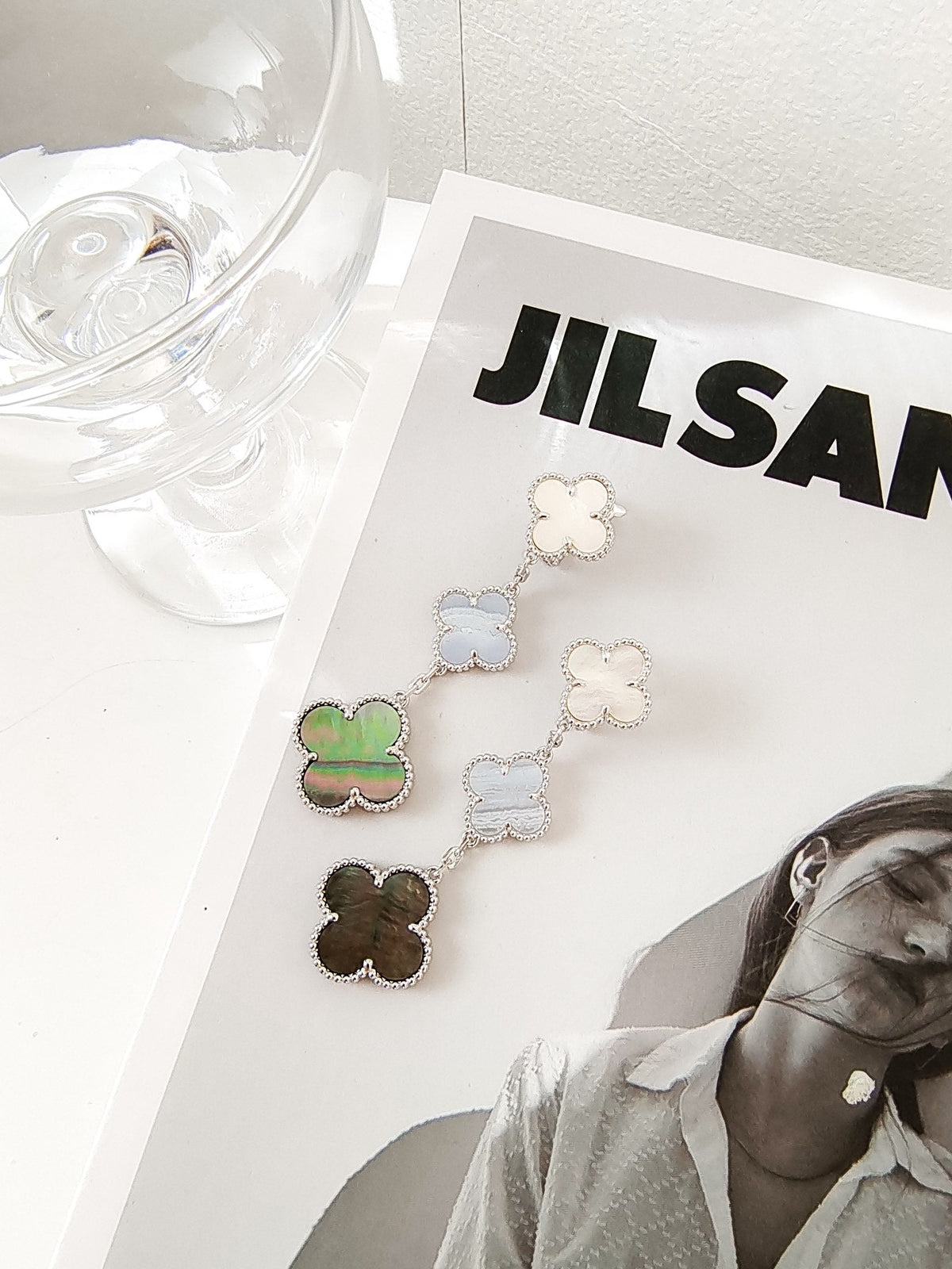 [Vera  Jewelry]CLOVER 3 MOTIFS CHALCEDONY DARK MOP SILVER EARRINGS