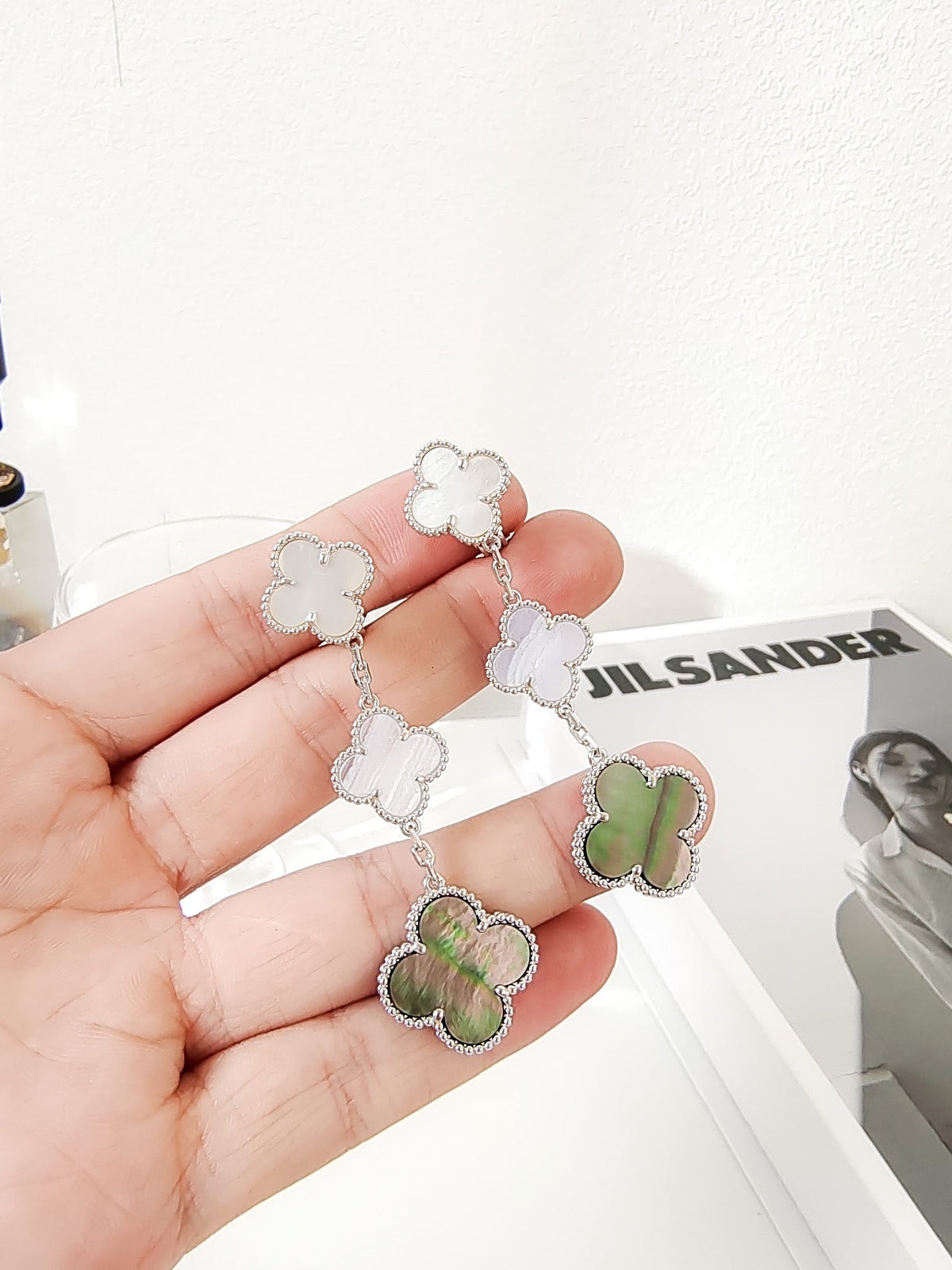 [Vera  Jewelry]CLOVER 3 MOTIFS CHALCEDONY DARK MOP SILVER EARRINGS