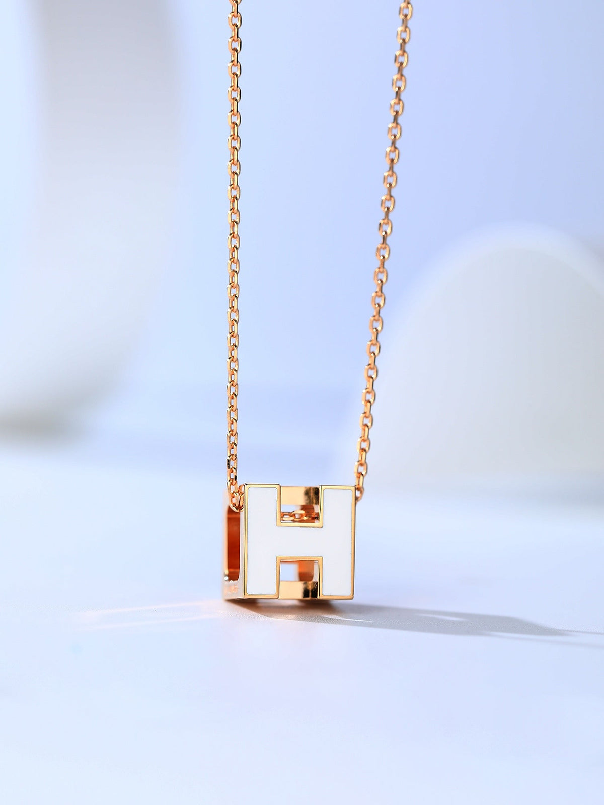 [Vera  Jewelry]H CAGE PINK GOLD NECKLACE