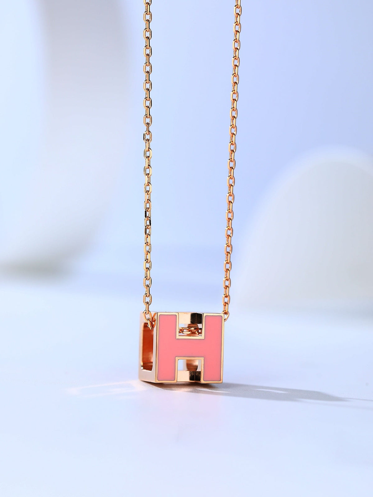 [Vera  Jewelry]H CAGE PINK GOLD NECKLACE