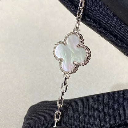 [Vera  Jewelry]LUCKY CLOVER 5-MOTIF BRACELET - WHITE MOTHER-OF-PEARL COLLECTION
