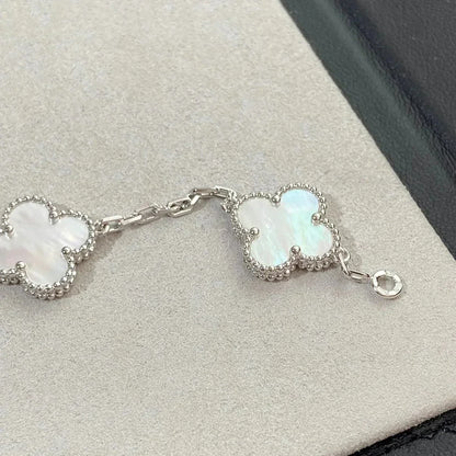 [Vera  Jewelry]LUCKY CLOVER 5-MOTIF BRACELET - WHITE MOTHER-OF-PEARL COLLECTION