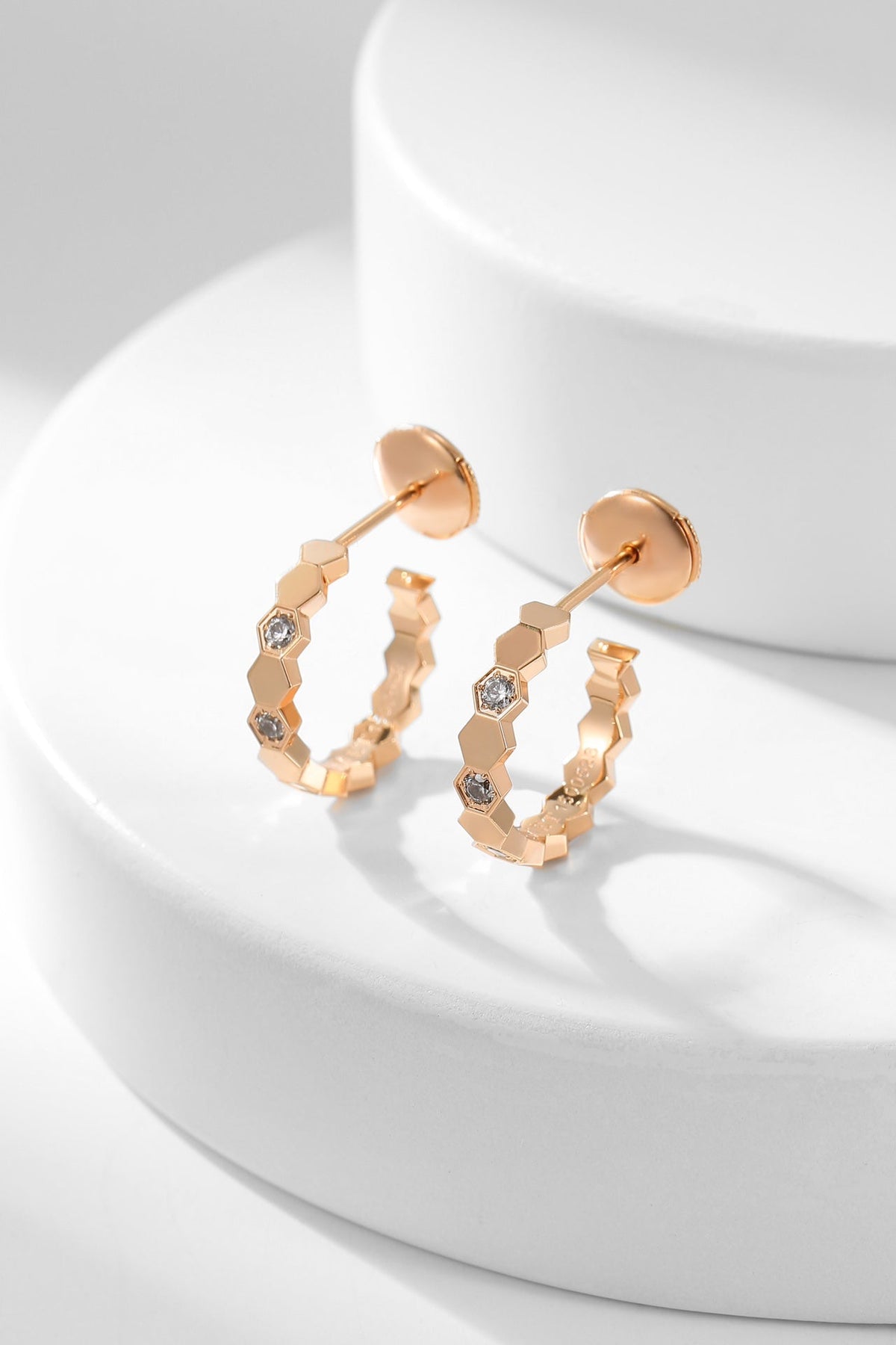 [Vera  Jewelry]BEE LOVE DIAMOND HOOP EARRINGS