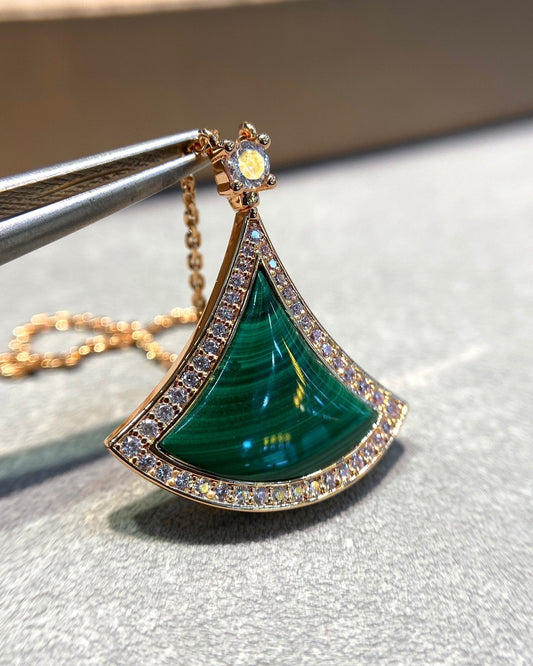 [Vera]DREAM MALACHITE DIAMOND PAVED PINK GOLD NECKLACE