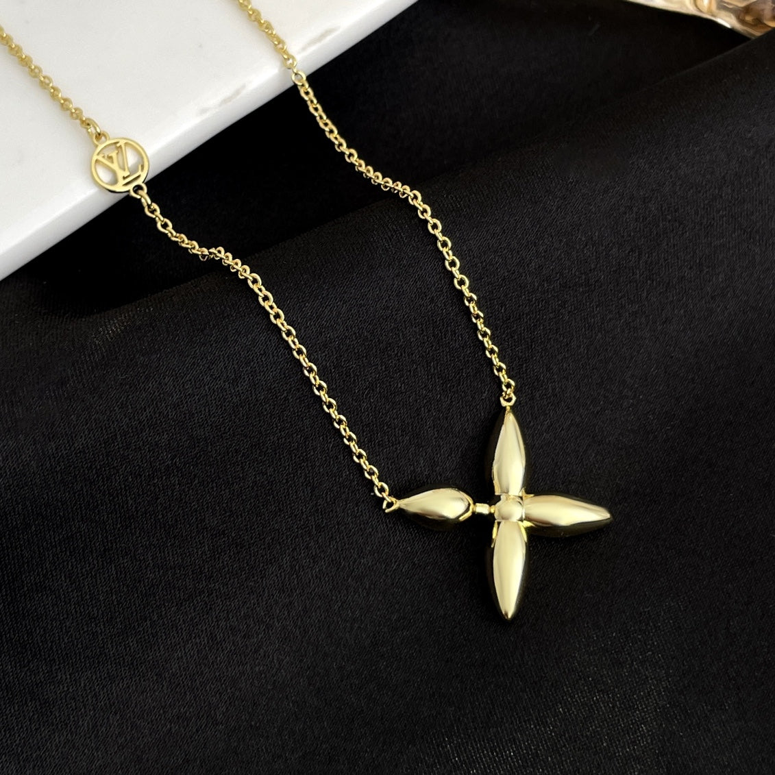 [Vera  Jewelry]LOUISETTE GOLD NECKLACE